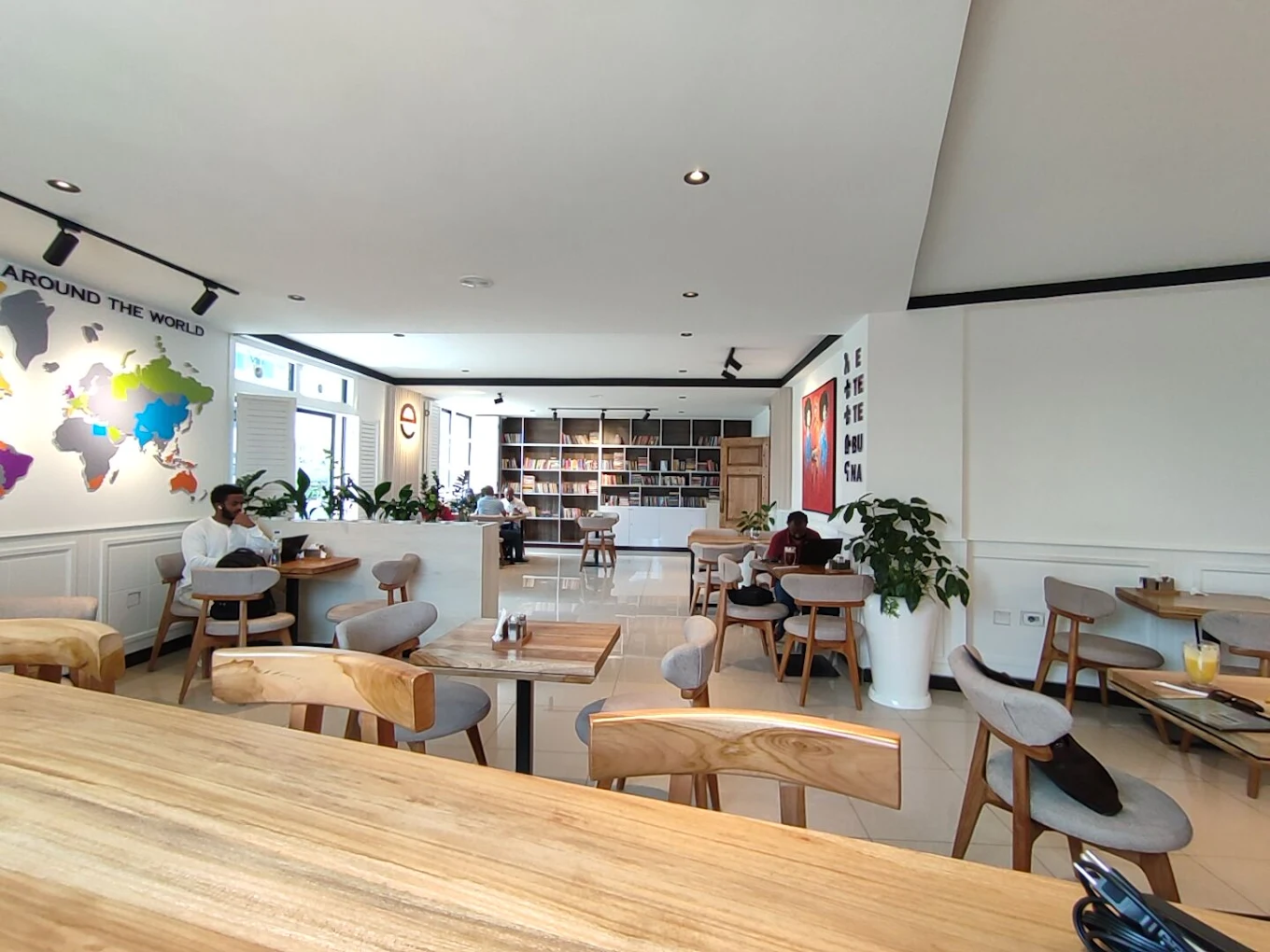 Etete Café